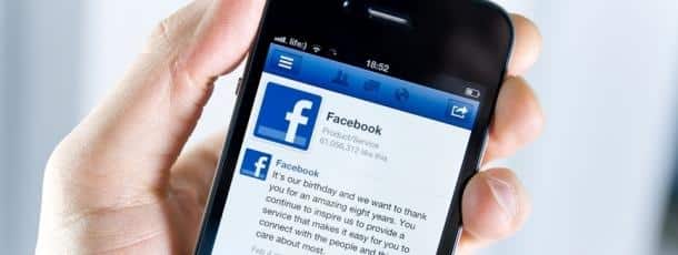 facebook-smartphone-mark-zuckerberg