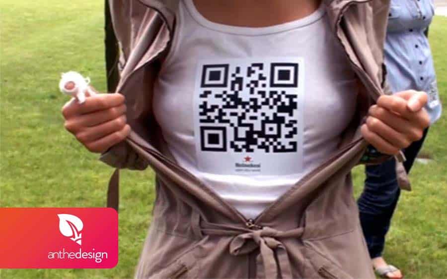 qr code fille t-shirt